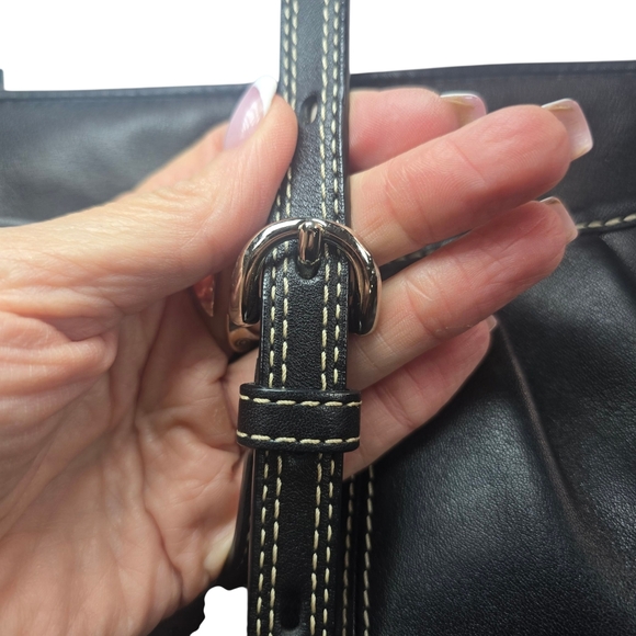 Coach Soho Crossbody Bag Swingpack Black Leather Handbag Vintage Y2K - Picture 3 of 9